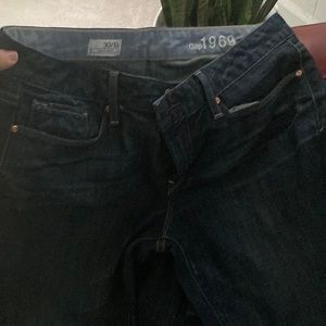 Gap dark denim jeans size 10, super cute!